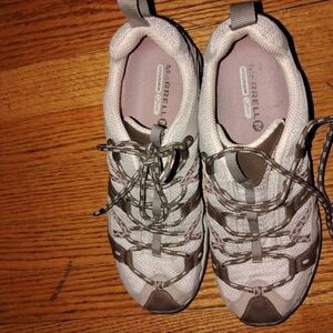 Walking/Hiking Sneakers